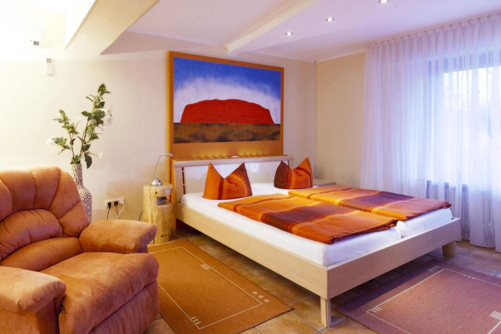 Themen Hotel Terrassen Cafe Бад-Мюндер-ам-Дайстер Экстерьер фото